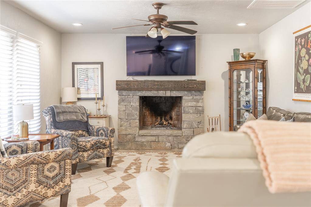 709 Rock Hollow RD, Edmond, OK 73034