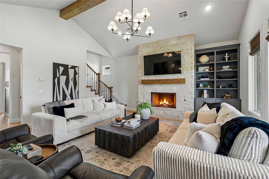 3908 Stone Hill LN, Edmond, OK 73034