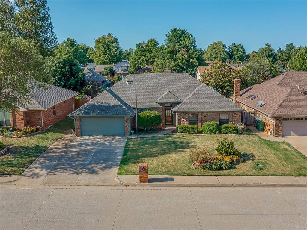 141 E Olympic DR, Yukon, OK 73099