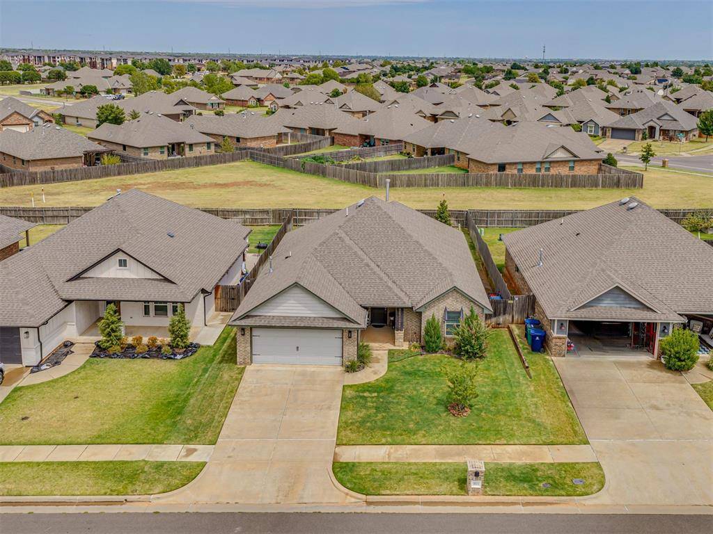 18512 Winamack RD, Edmond, OK 73012