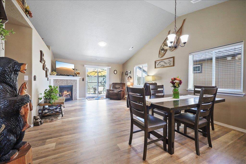 18919 E FAIRVIEW Ave, Spokane Valley, WA 99027