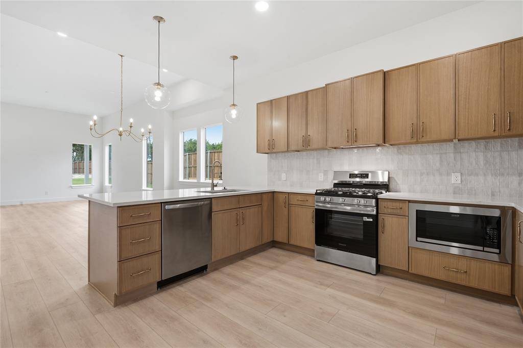 2622 Bainbridge Drive, Dallas, TX 75237