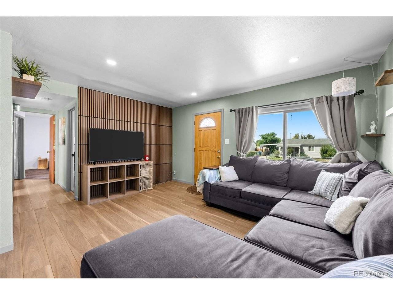 6130 E 61st, Commerce City, CO 80022