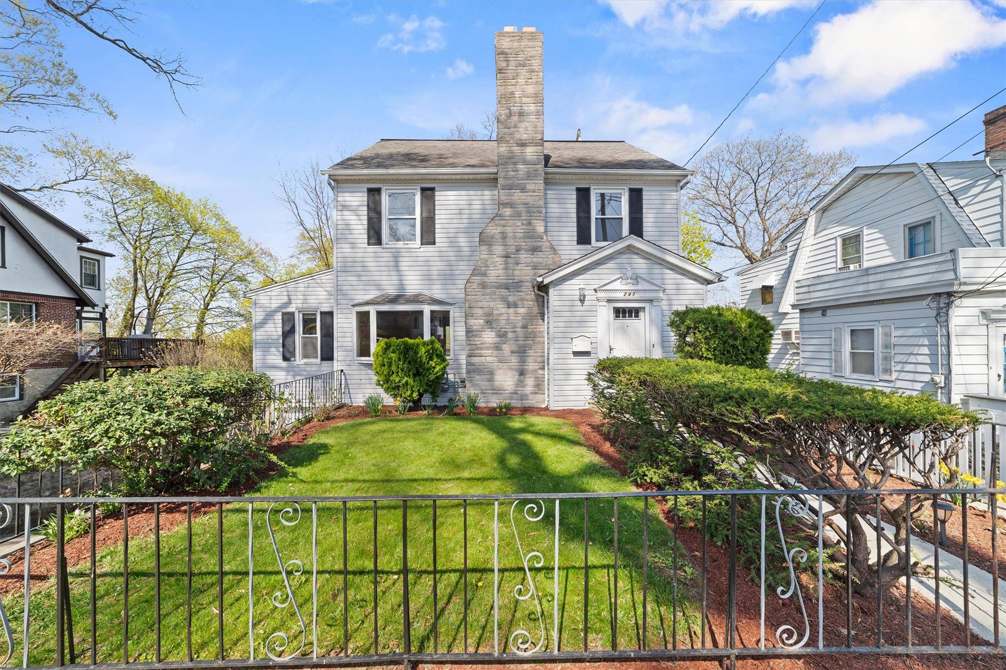 241 Lee AVE, Yonkers, NY 10705