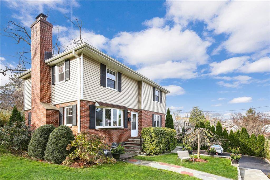 57 Parkway Circle, Scarsdale, NY 10583