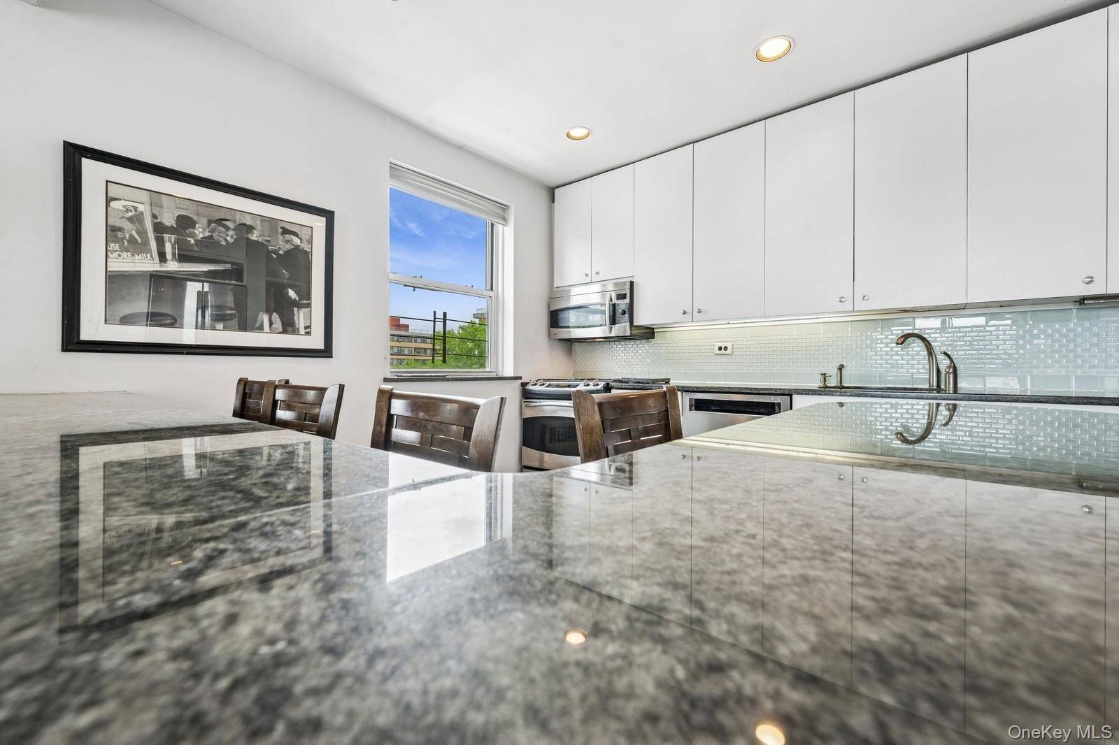 162-41 Powells Cove BLVD #4G, Beechhurst, NY 11357