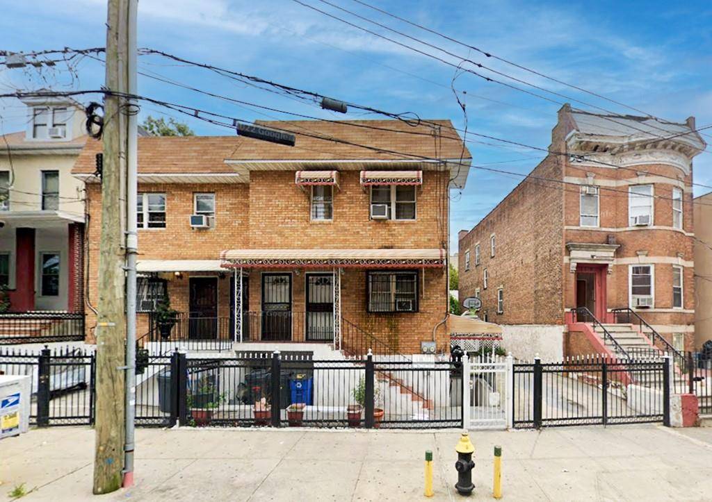 1377 Teller AVE, Bronx, NY 10456