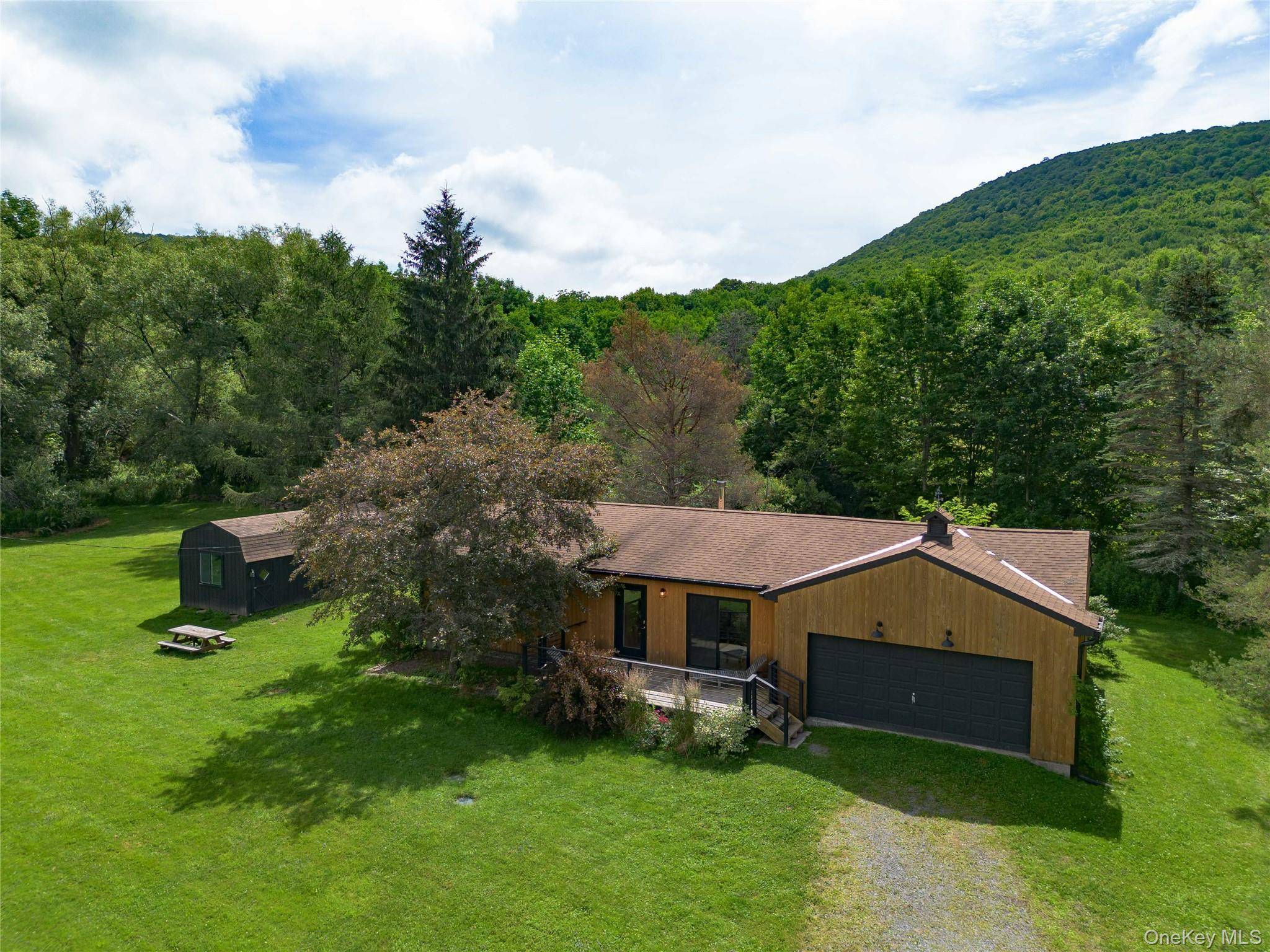260 Gladstone Hlw RD, Andes, NY 13731