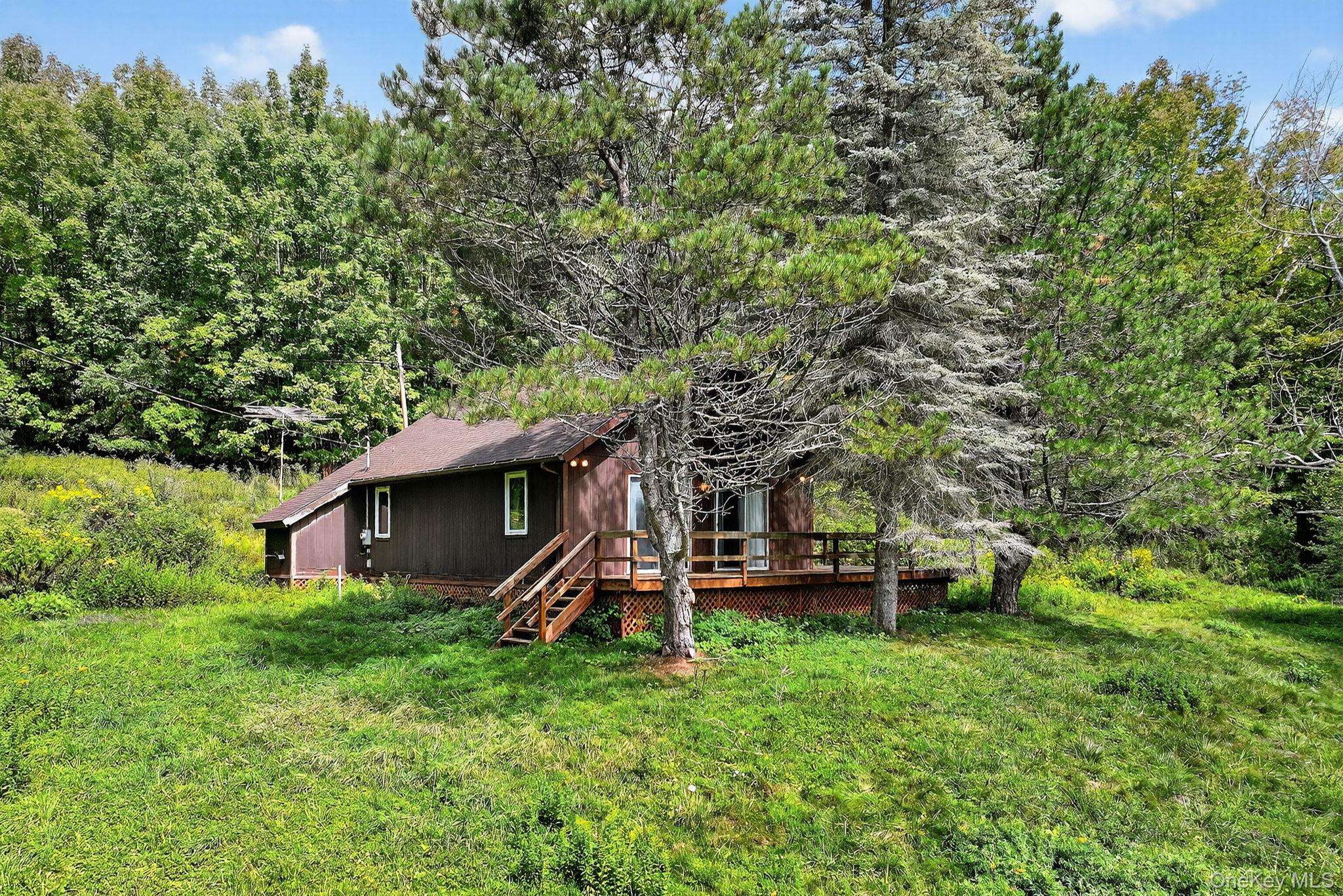 174 Gary PL, Denver, NY 12421