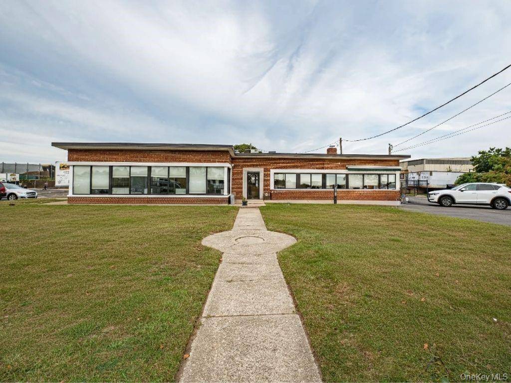 1250 Wellwood AVE, West Babylon, NY 11704