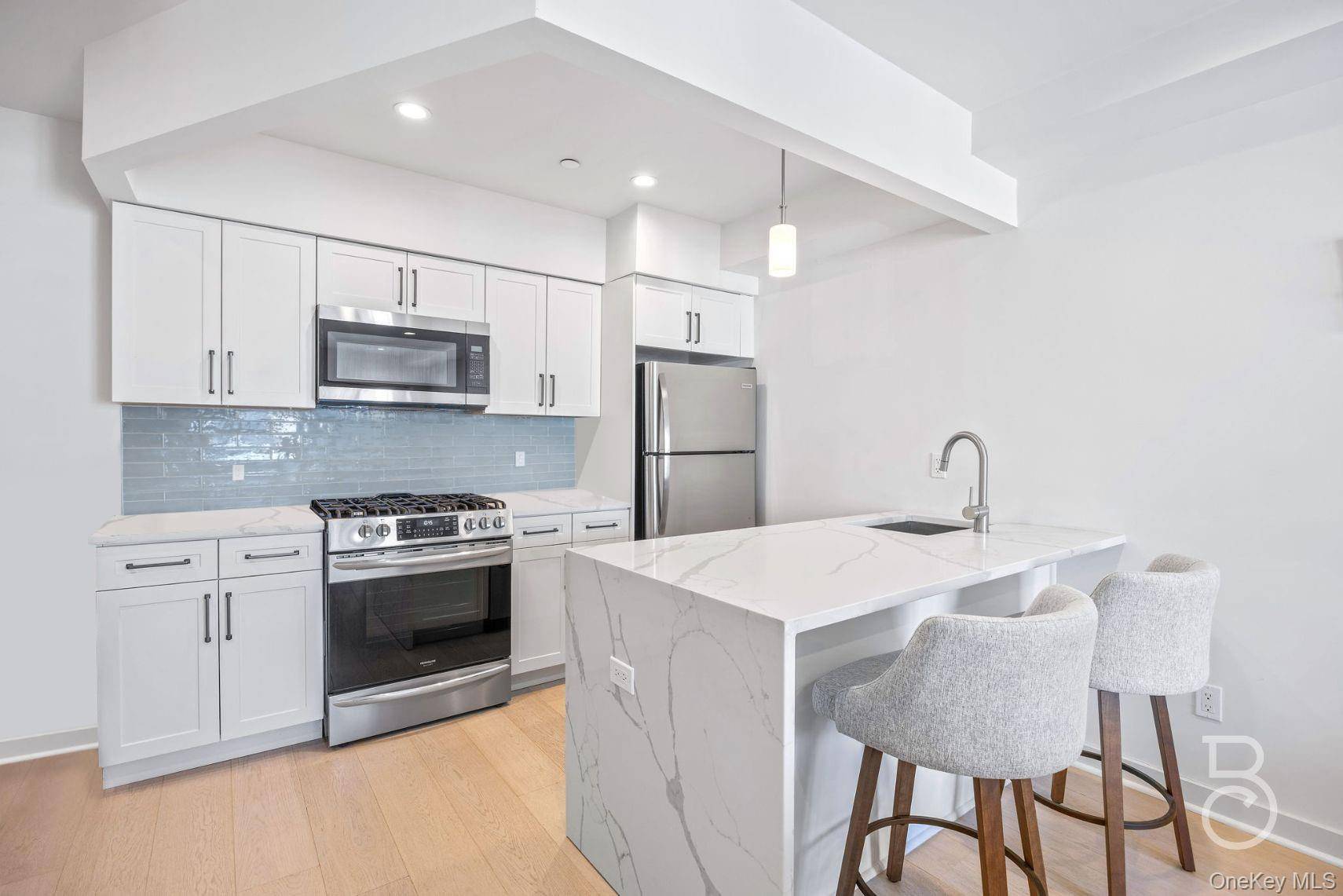 25-74 34th ST #4C, Astoria, NY 11103