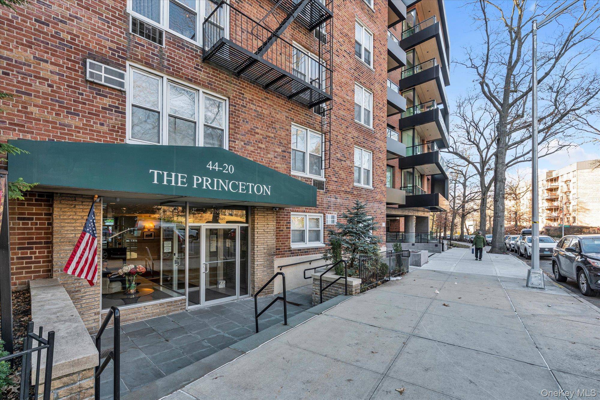 44-20 Douglaston Pkwy #6B, Douglaston, NY 11363