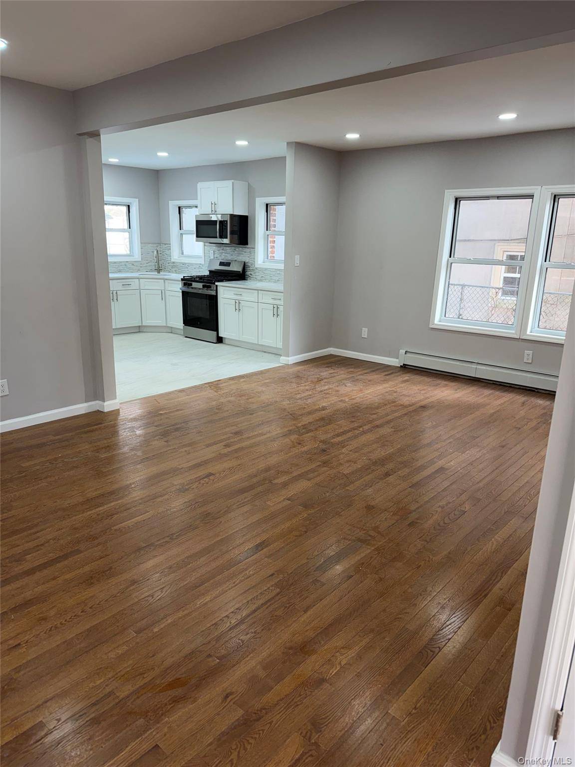 1356 Eggert PL, Far Rockaway, NY 11691
