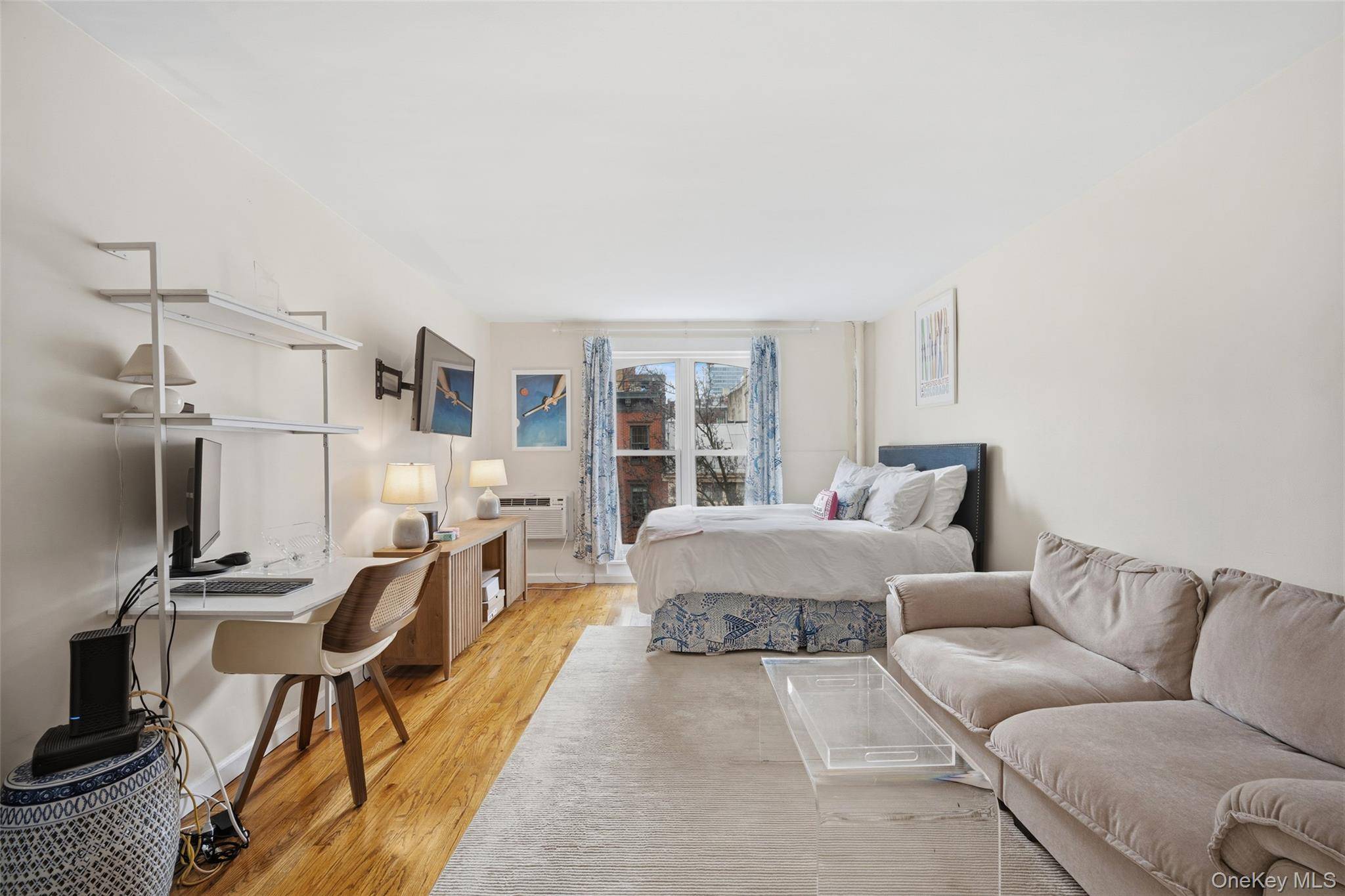 451 West 22nd ST #3F, New York (manhattan), NY 10011