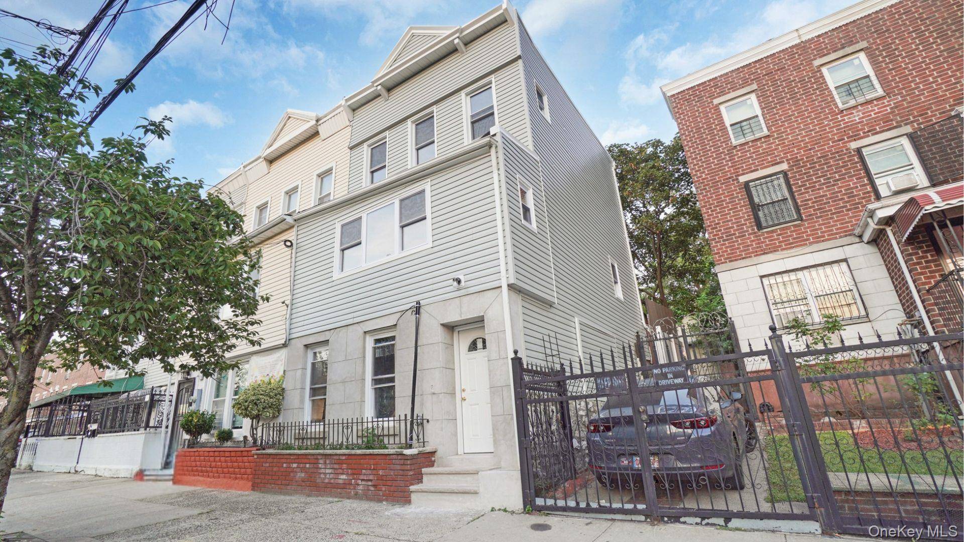 2040 Washington AVE, Bronx, NY 10457