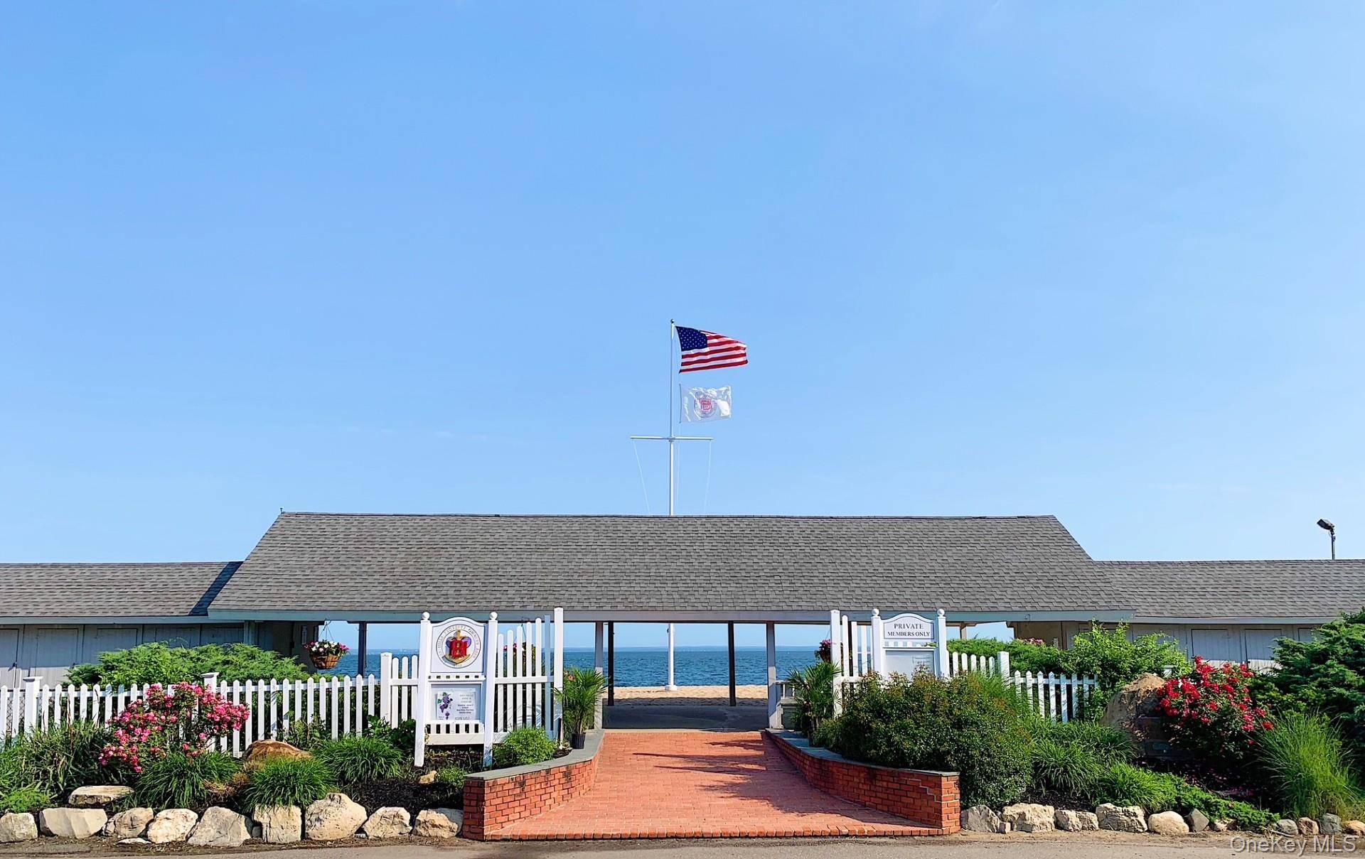 Valley DR, Huntington Bay, NY 11743