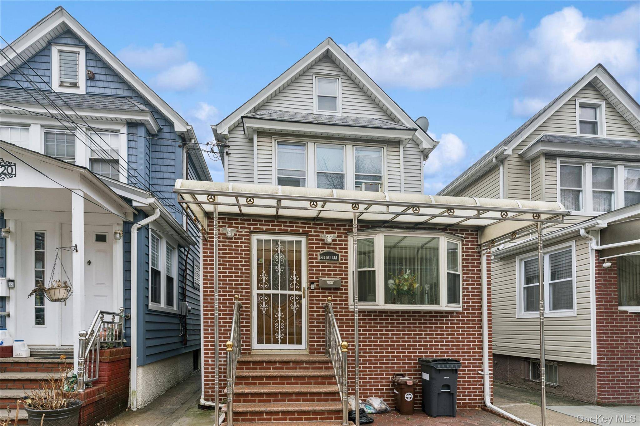 139-18 86th AVE, Briarwood, NY 11435
