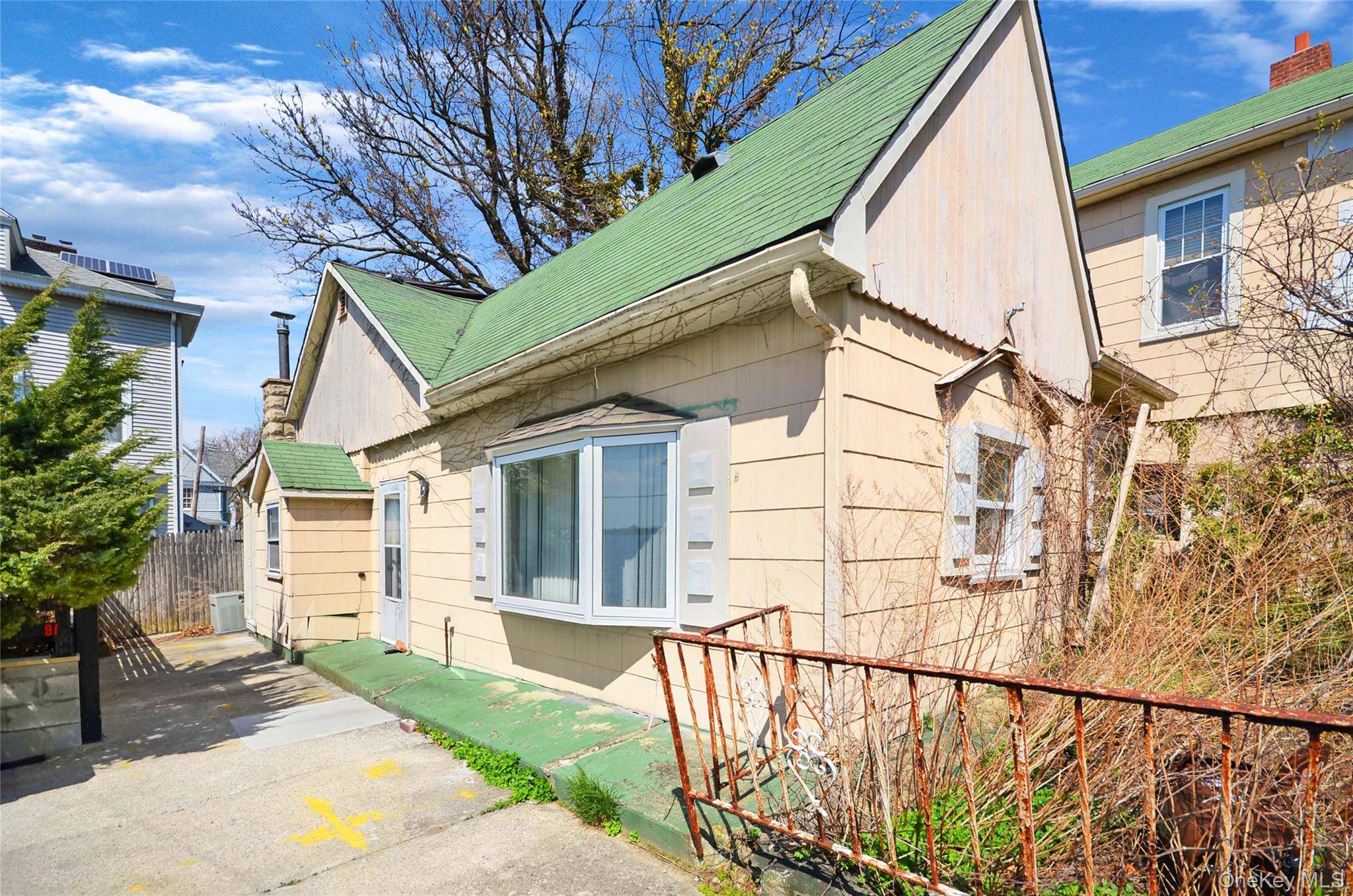 99 Rochelle ST, Bronx, NY 10464