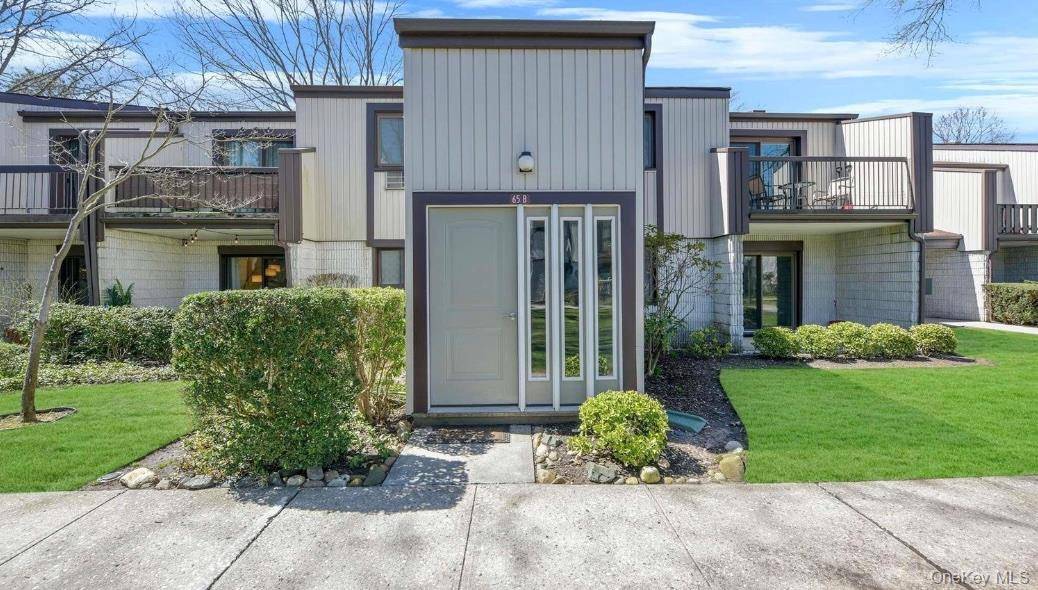 65 Richmond BLVD #1B, Ronkonkoma, NY 11779