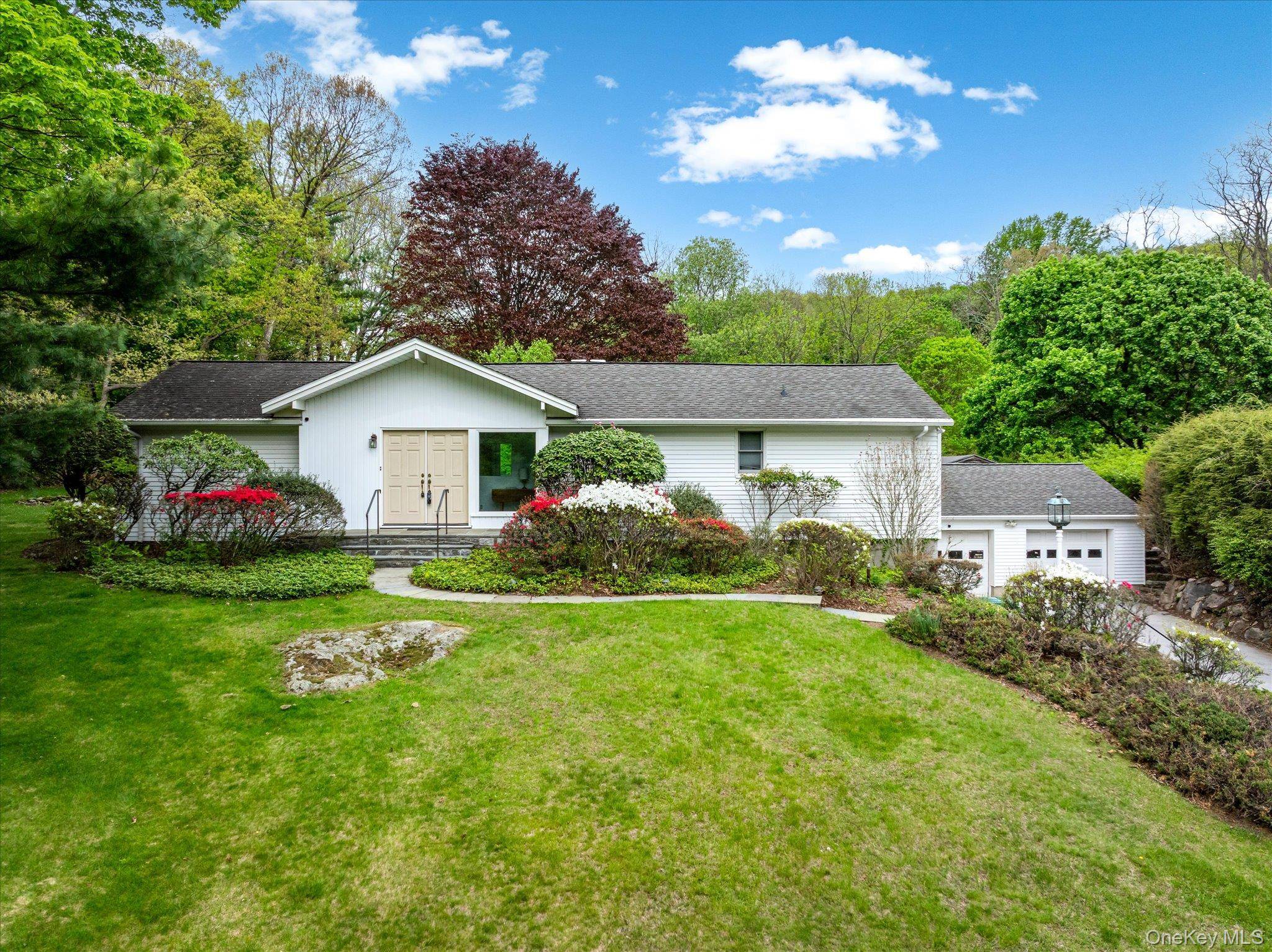 749 Croton Lake RD, Bedford Corners, NY 10549