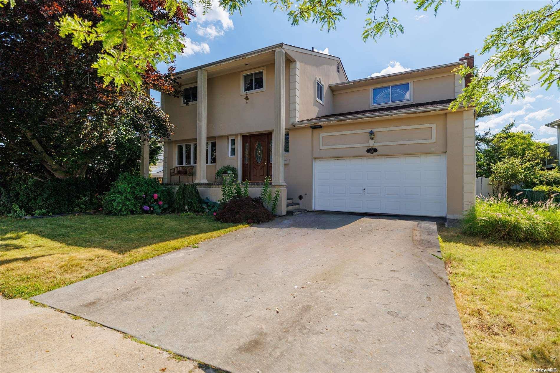 3540 Bertha DR, Baldwin, NY 11510