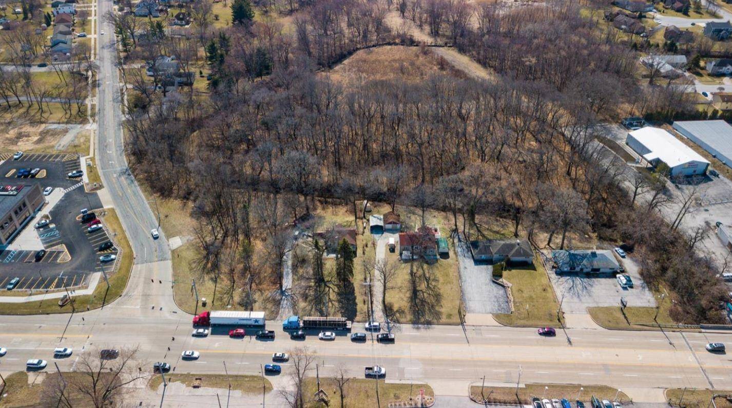 1736 Saint John Road, Schererville, IN 46375