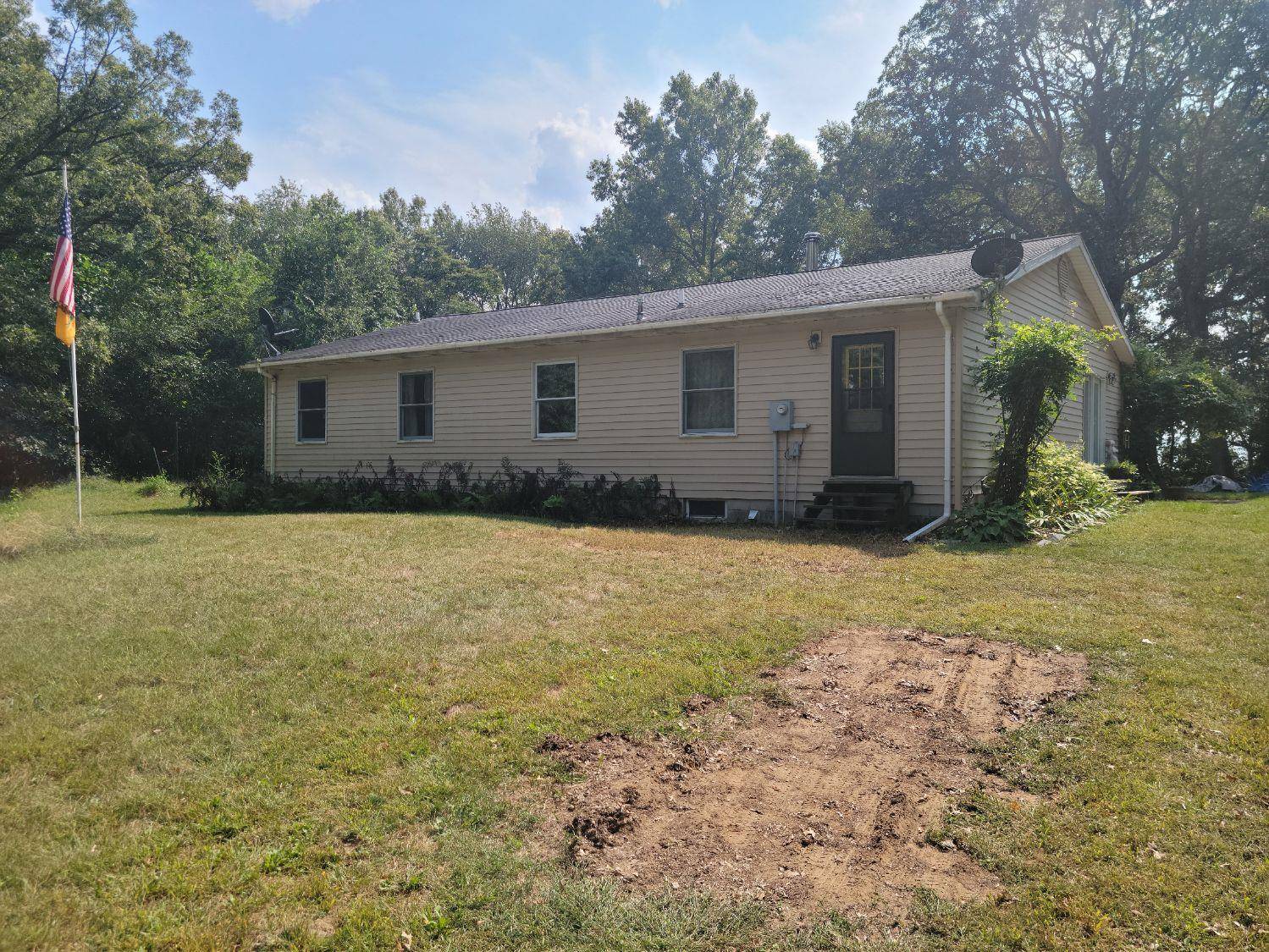6179 W 400 S, Morocco, IN 47963
