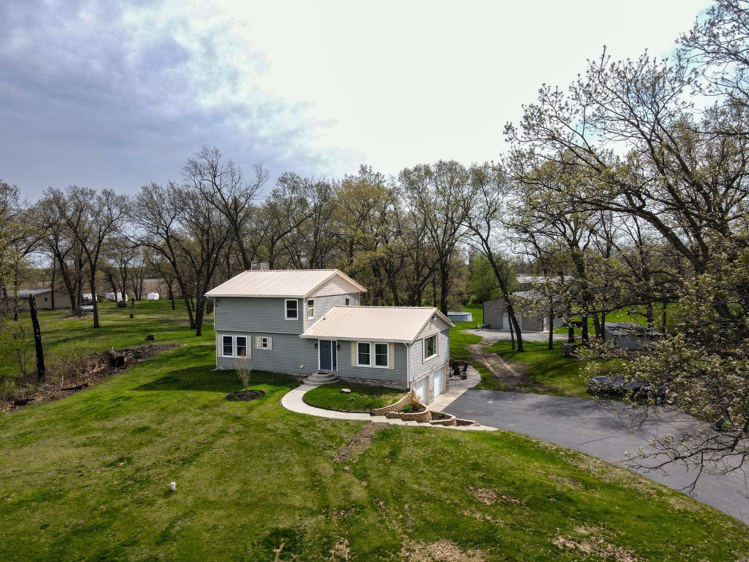 5073 E 900 N, Fair Oaks, IN