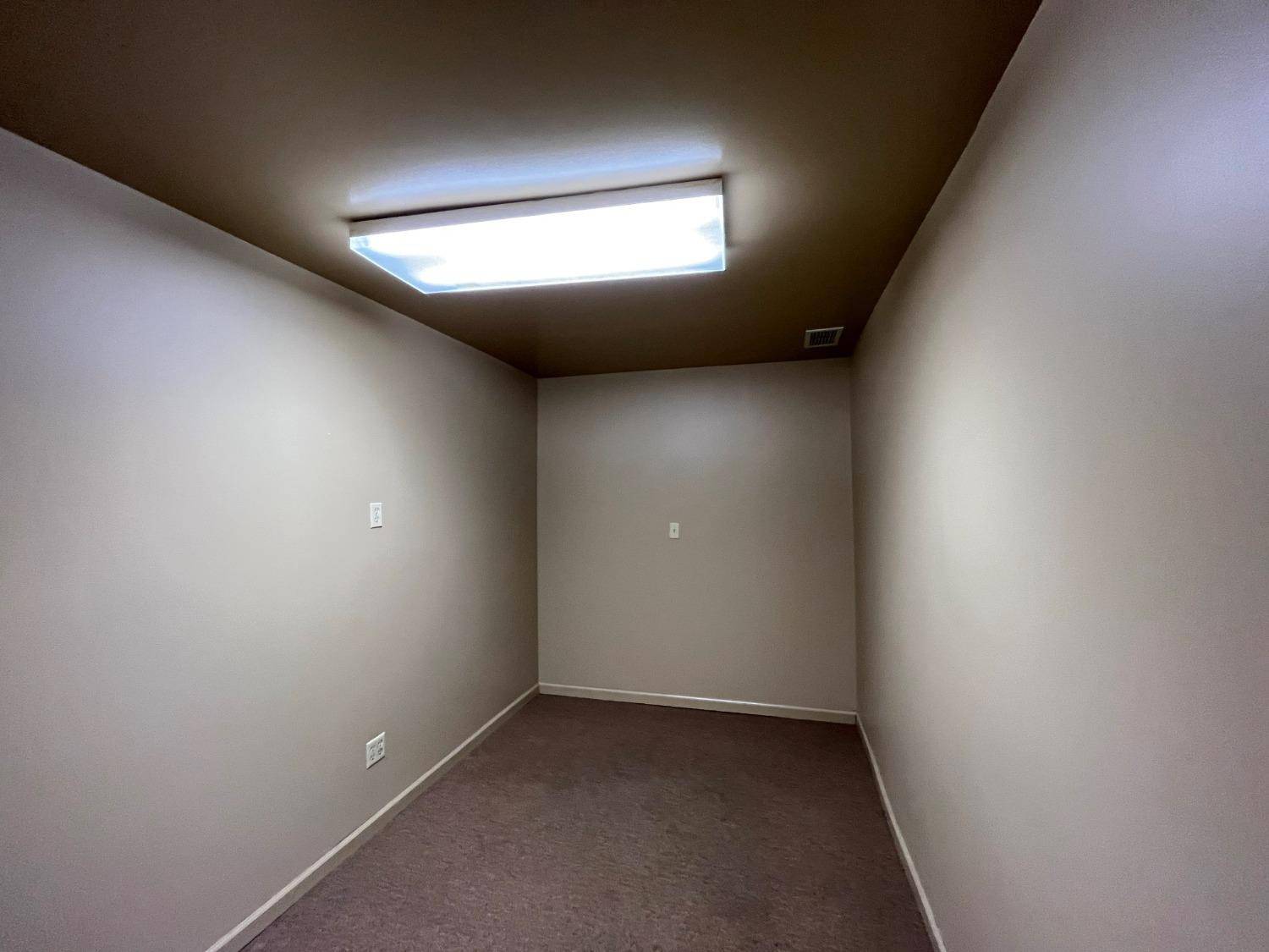 1101 Glendale Boulevard #109, Valparaiso, IN 46383