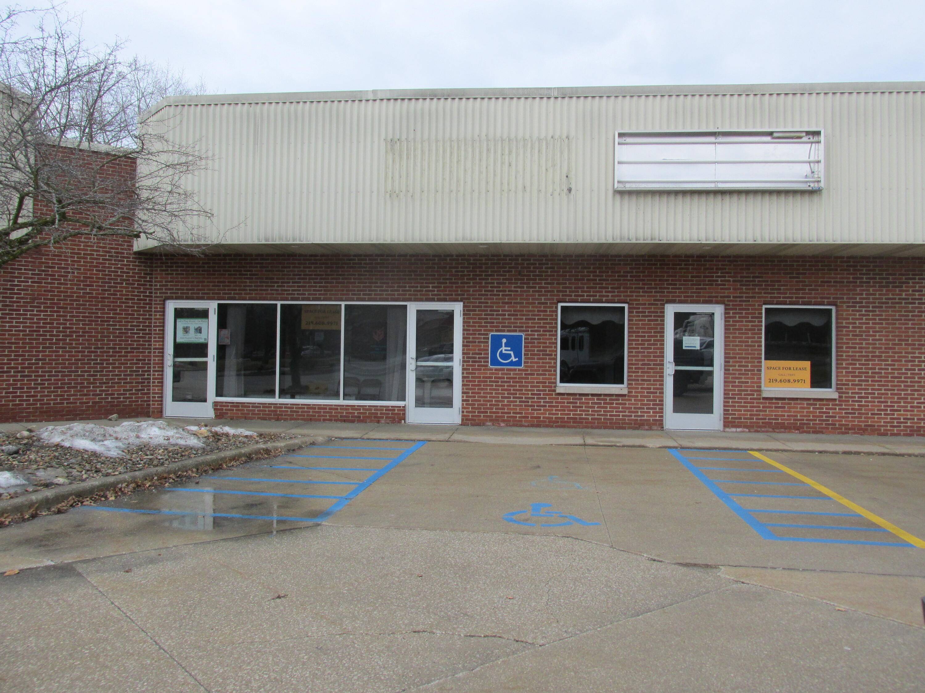 2358 N Us Highway 35, La Porte, IN 46350
