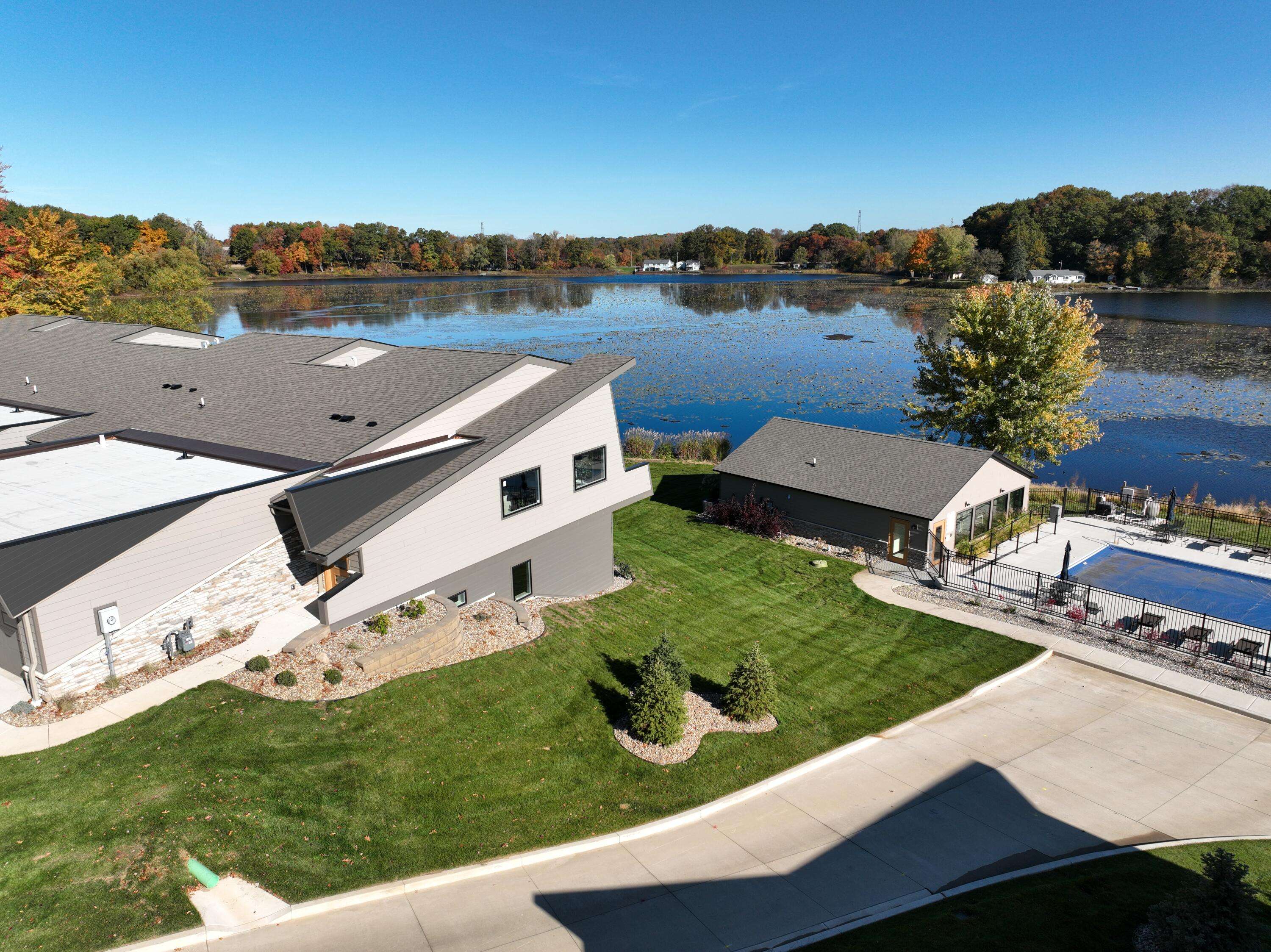 169 W Mcclung RD #203, La Porte, IN 46350