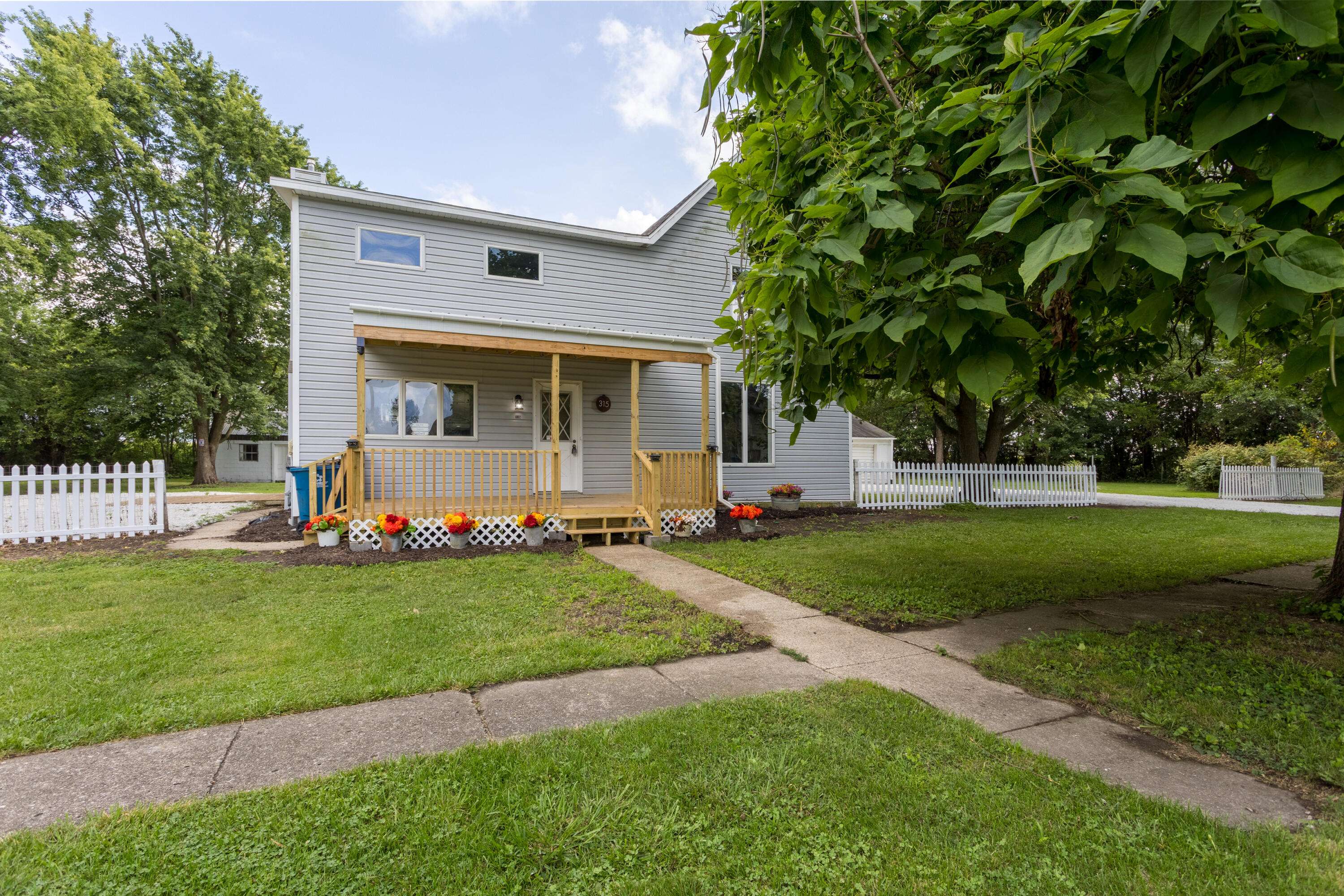 315 W Mill ST, Goodland, IN 47948