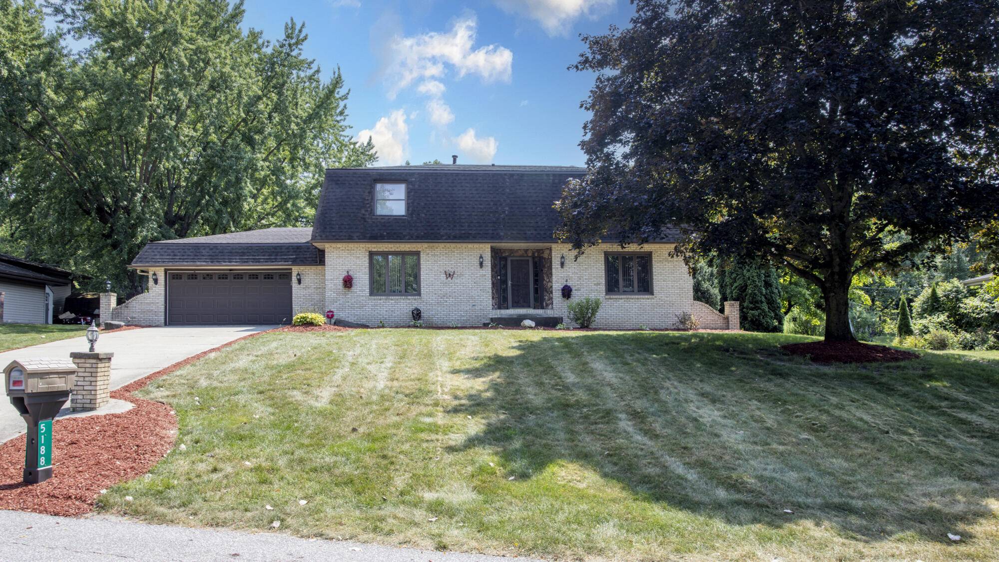 5188 W Laxita Drive, La Porte, IN 46350