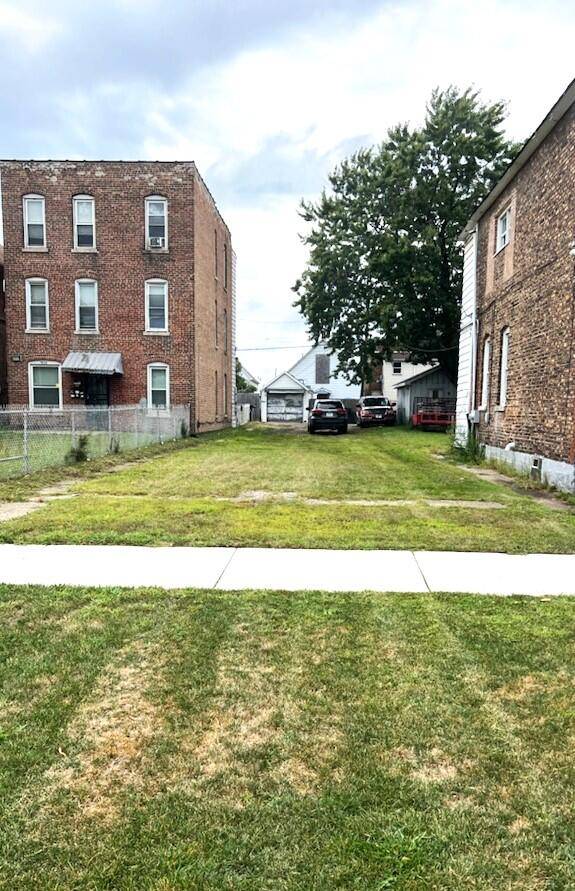 5018 Magoun AVE, East Chicago, IN 46312