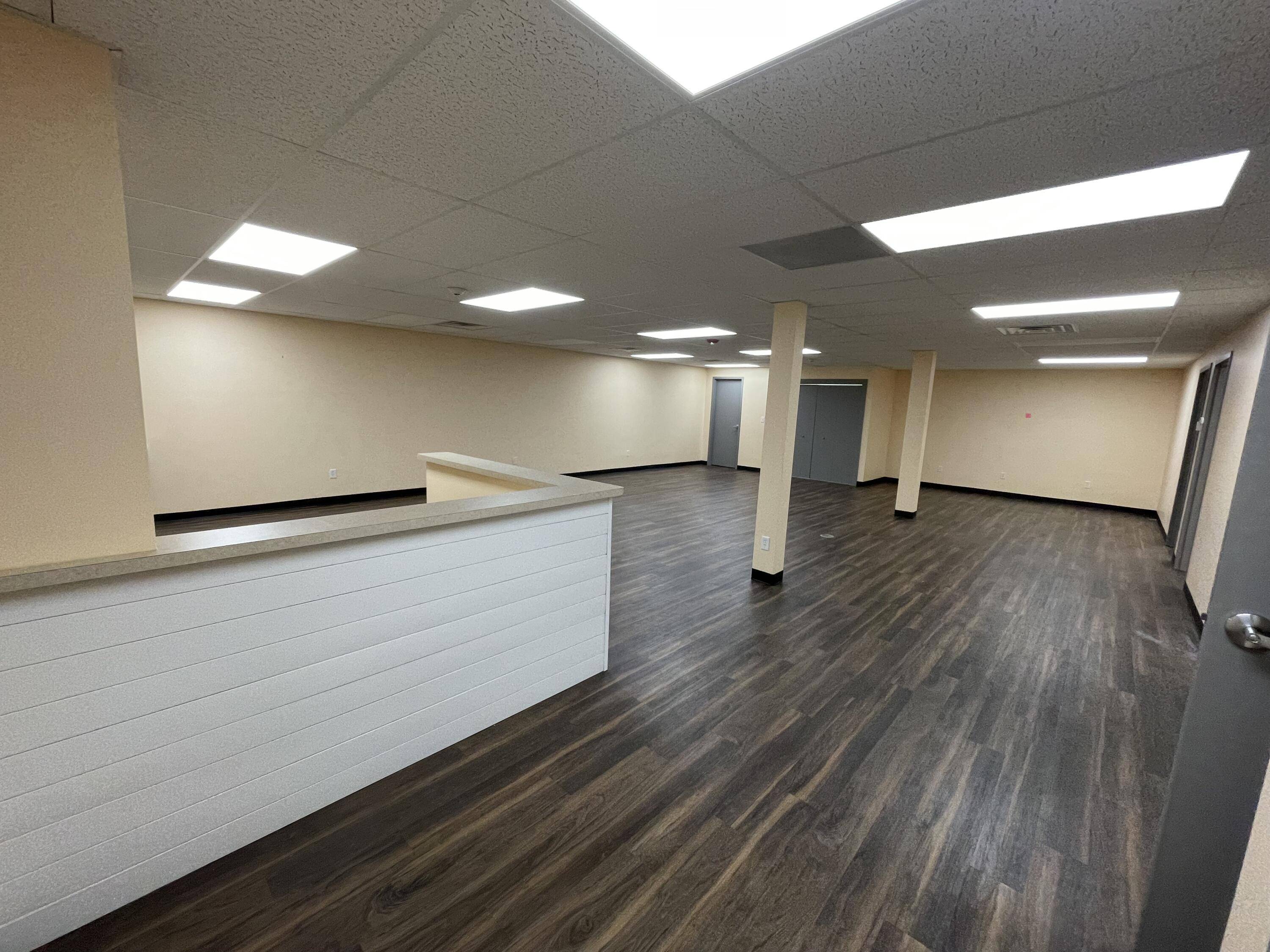 8127 Merrillville Road, Merrillville, IN 46410