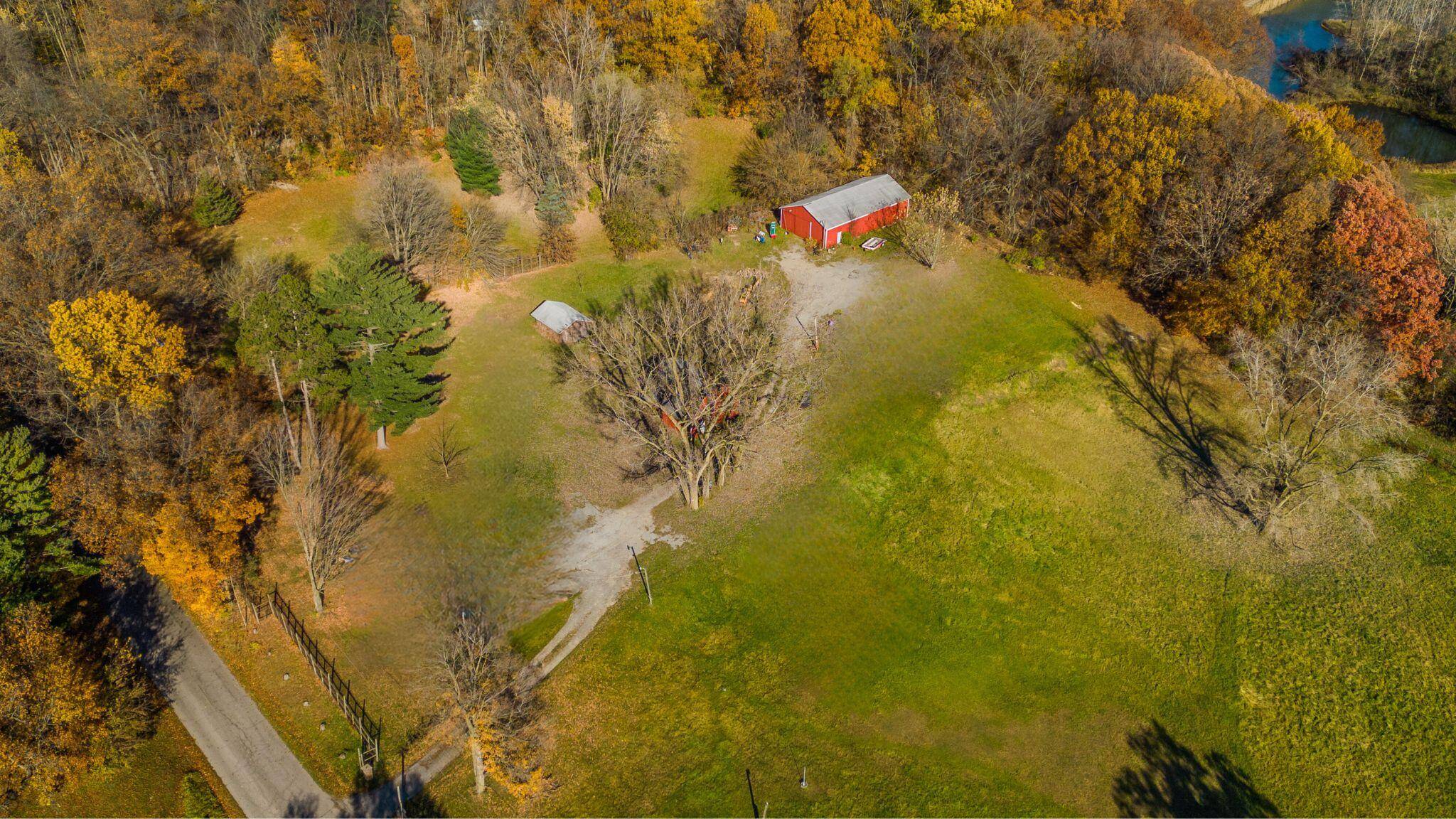 4711 N 100, La Porte, IN 46350
