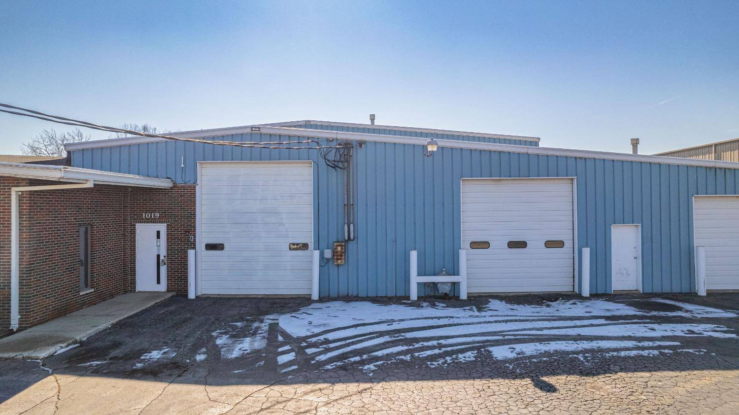 1019 E Summit Street, Crown Point, IN 46307
