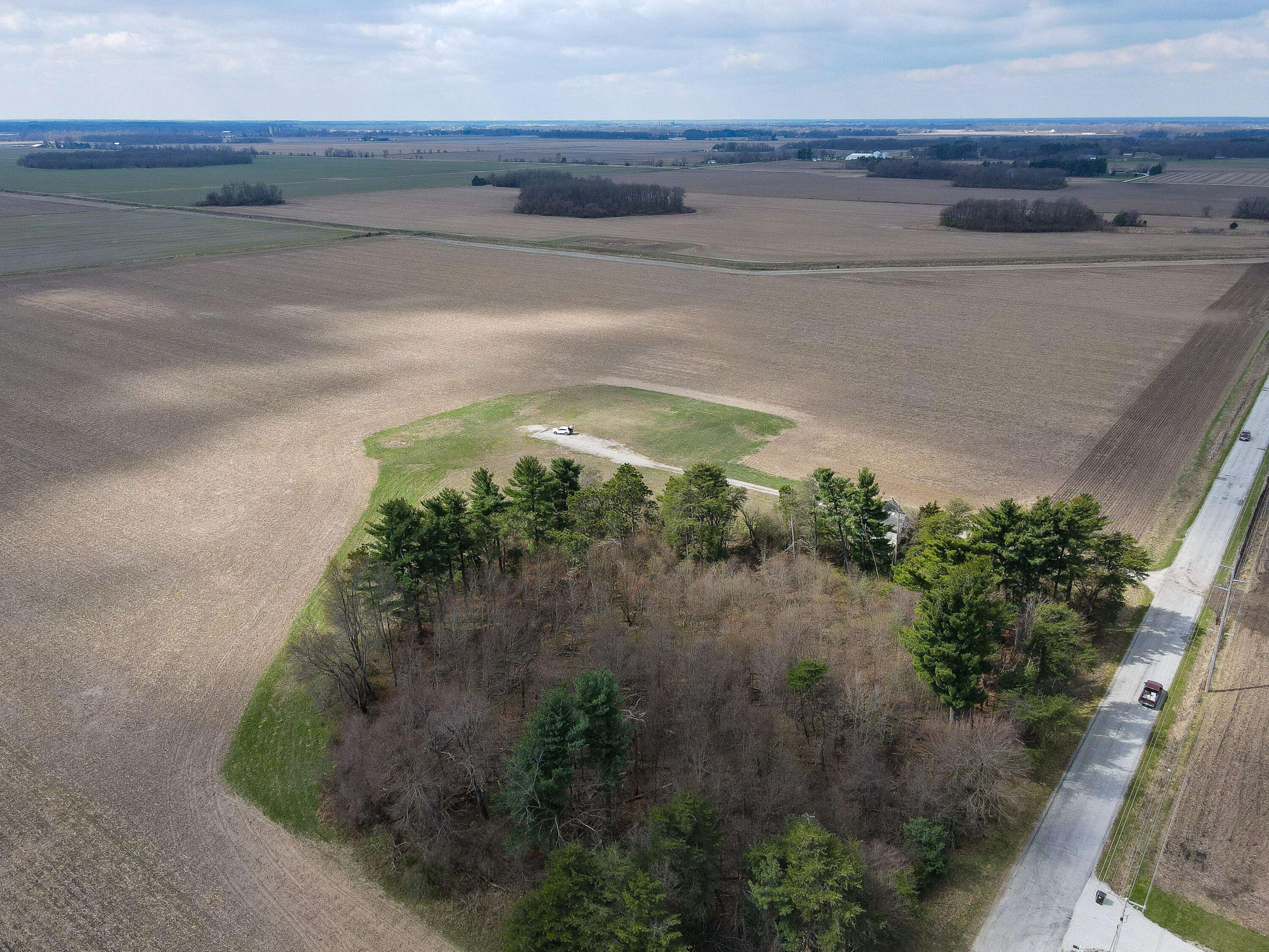 4331 W 1450 N, Wheatfield, IN 46392