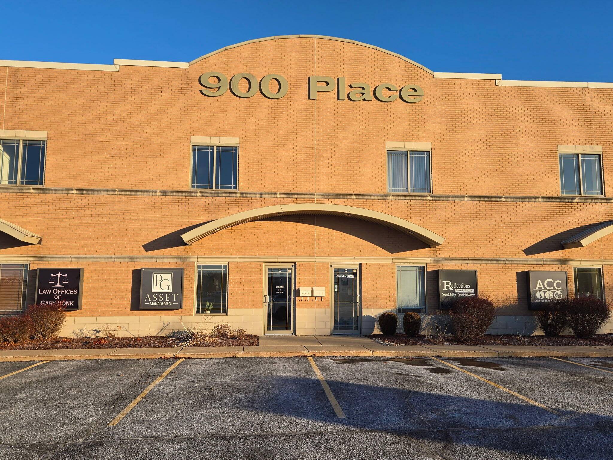 900 Parker PL #D, Schererville, IN 46375