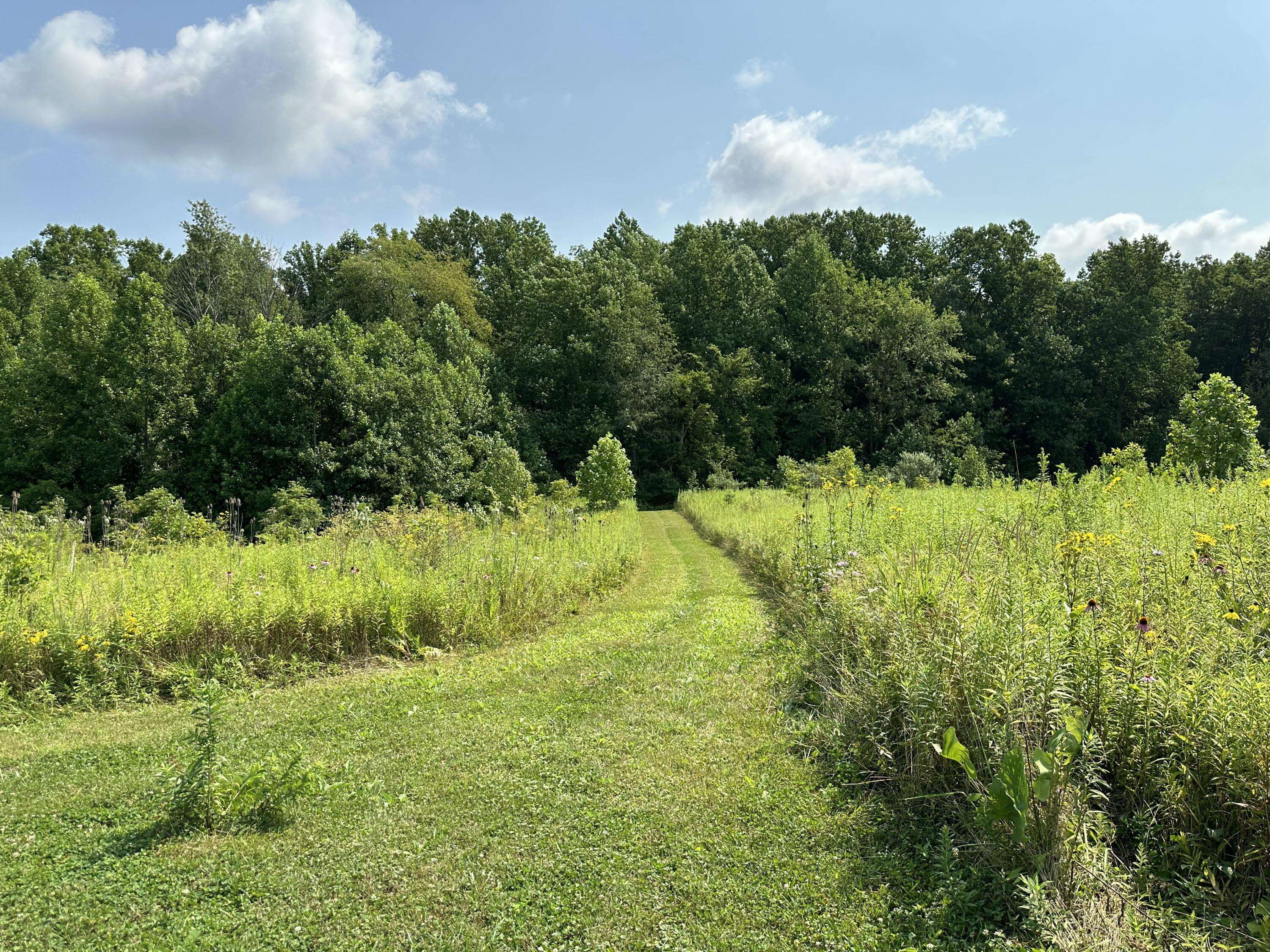 6877 N Nature Lane, La Porte, IN 46350