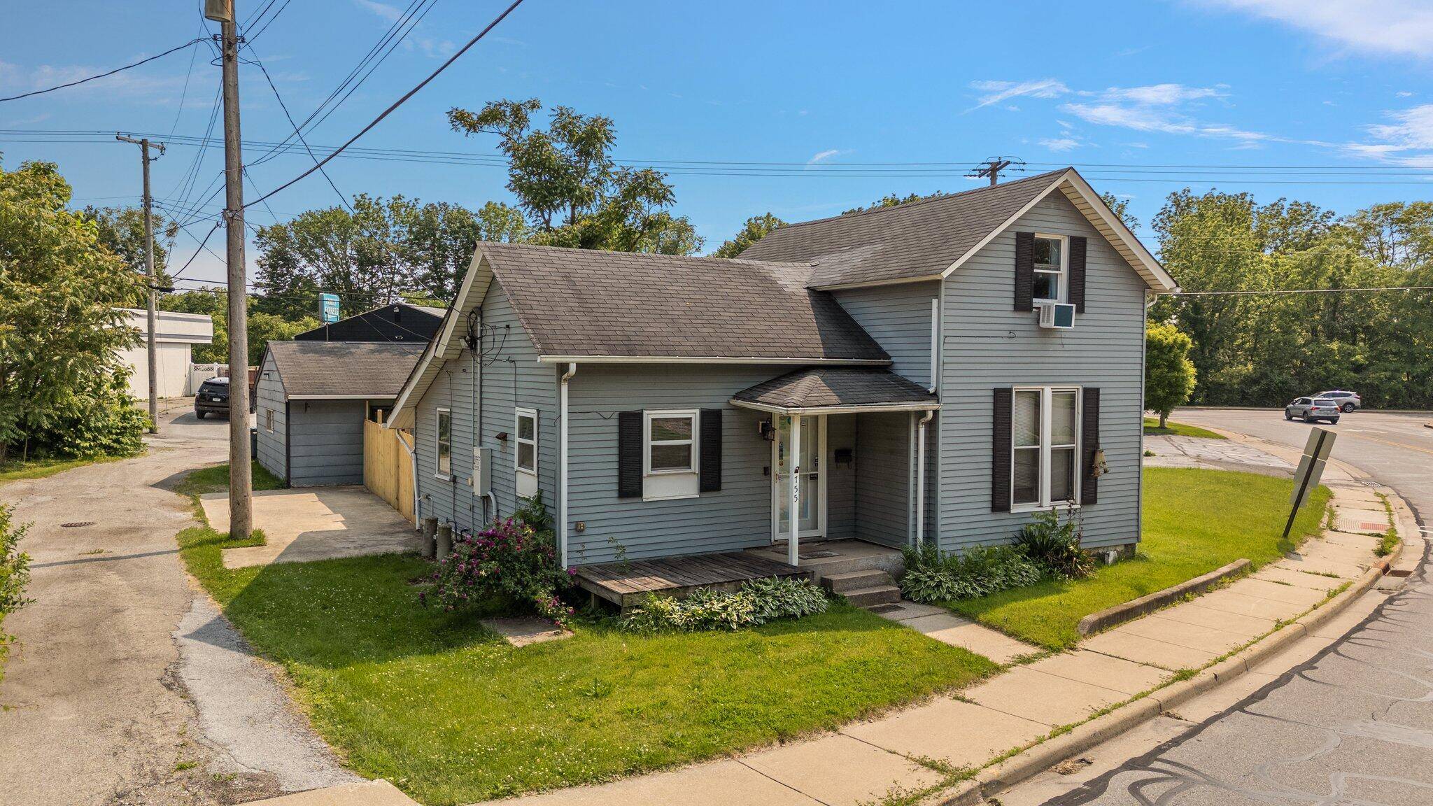 755 W Chicago ST, Valparaiso, IN 46385