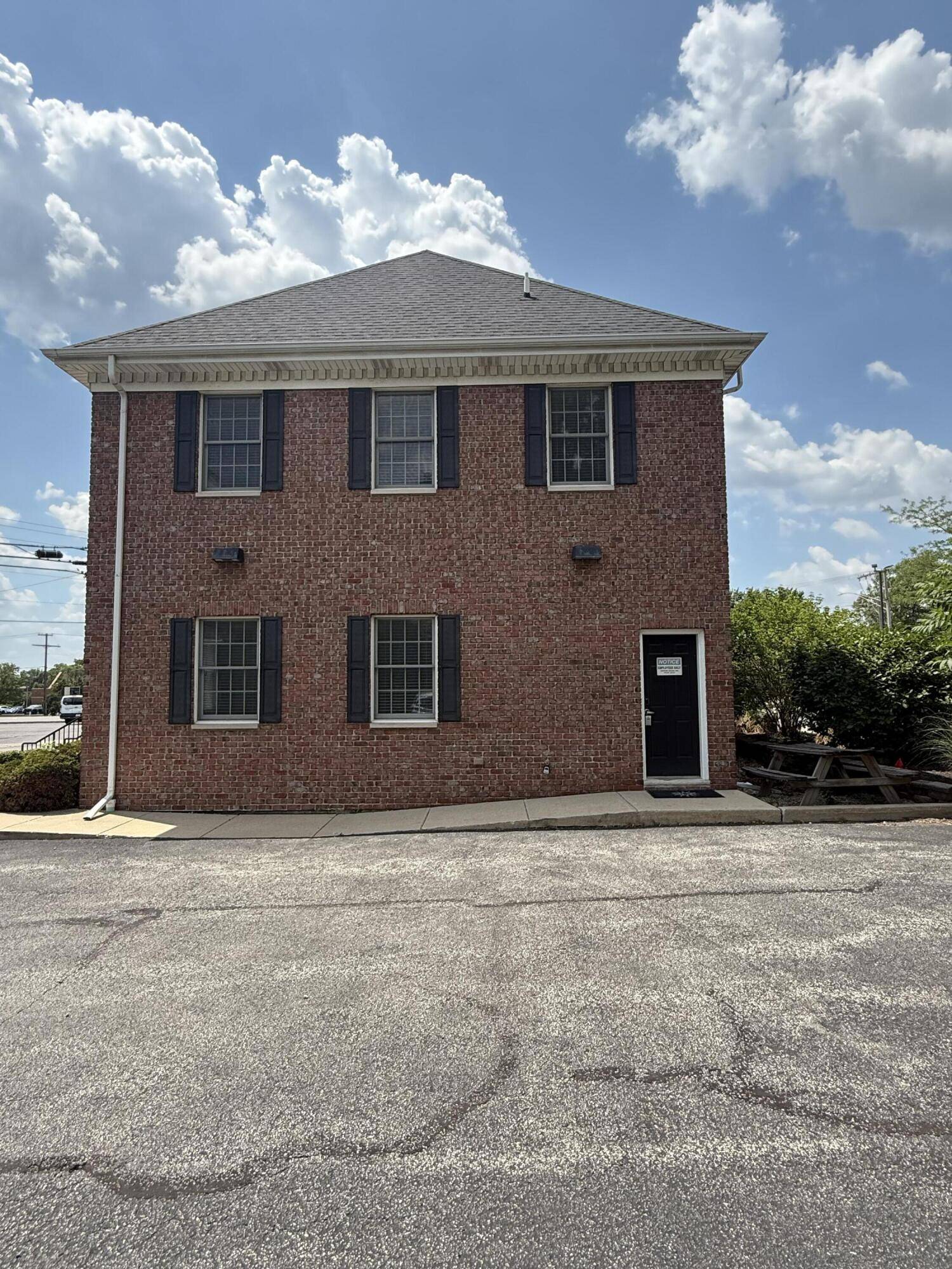 9421 Joliet ST, St. John, IN 46373