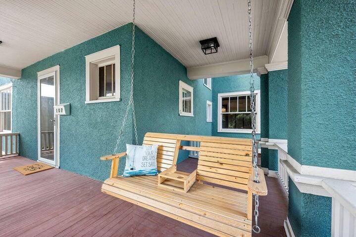 107 Lincolnway, La Porte, IN 46350