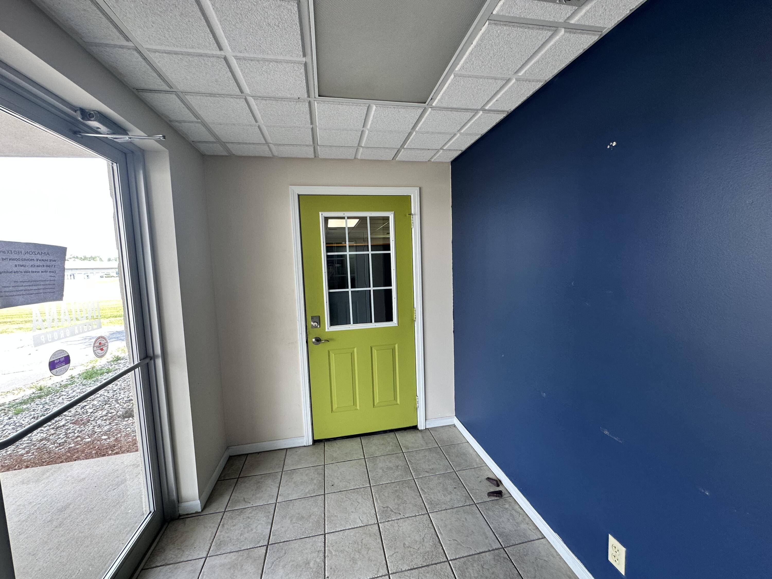 1255 Erie Court, Crown Point, IN 46307