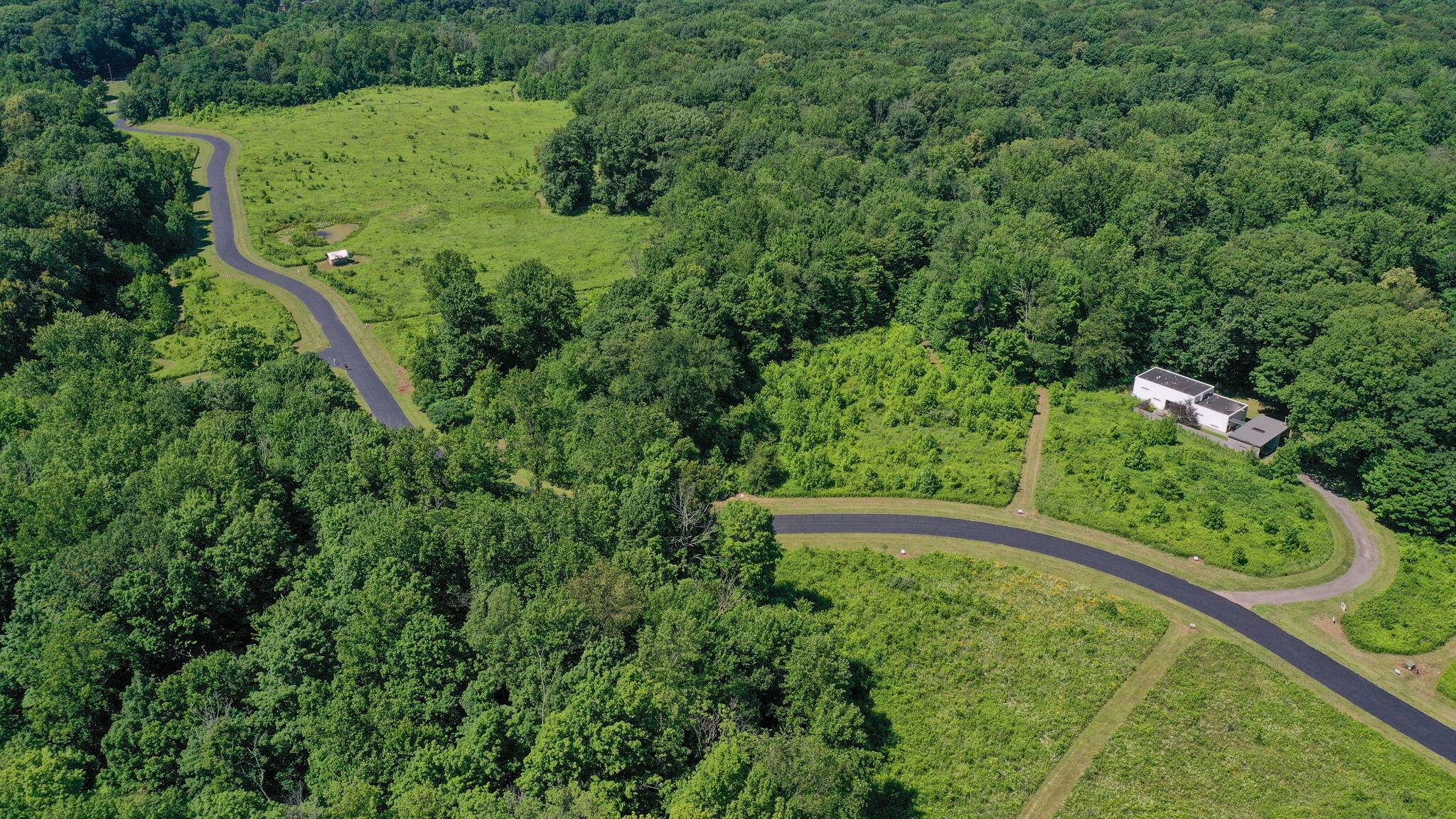 6862 N Nature LN, La Porte, IN 46350