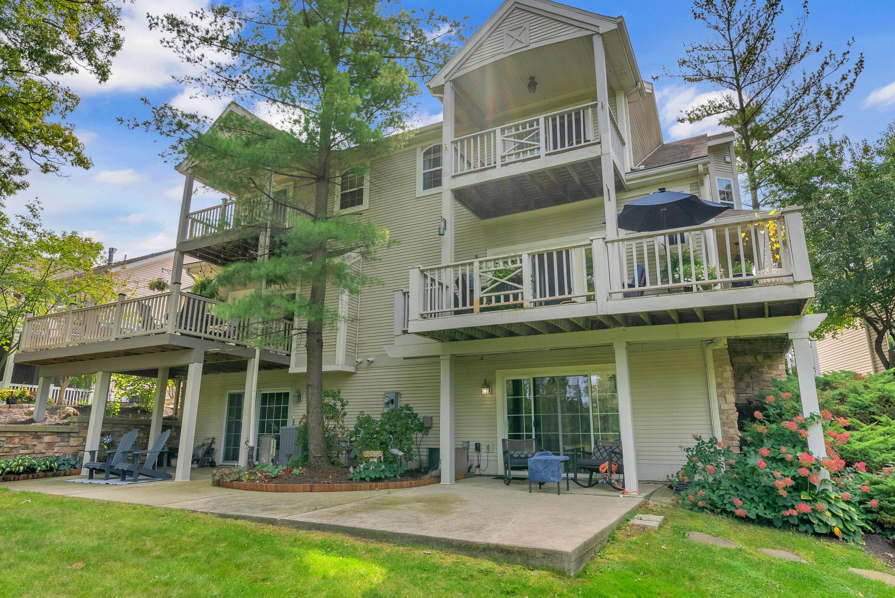 55 Tayside ST, Valparaiso, IN 46385