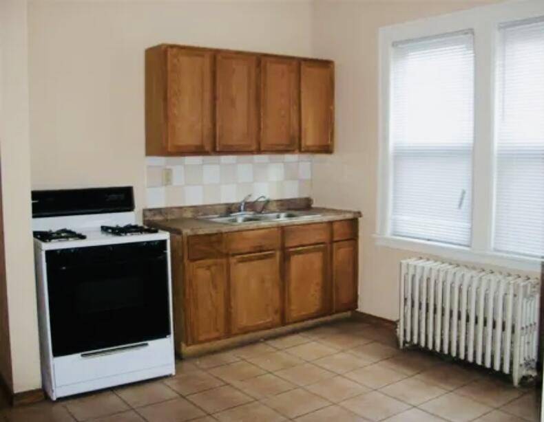 1104 Maryland ST, Gary, IN 46407