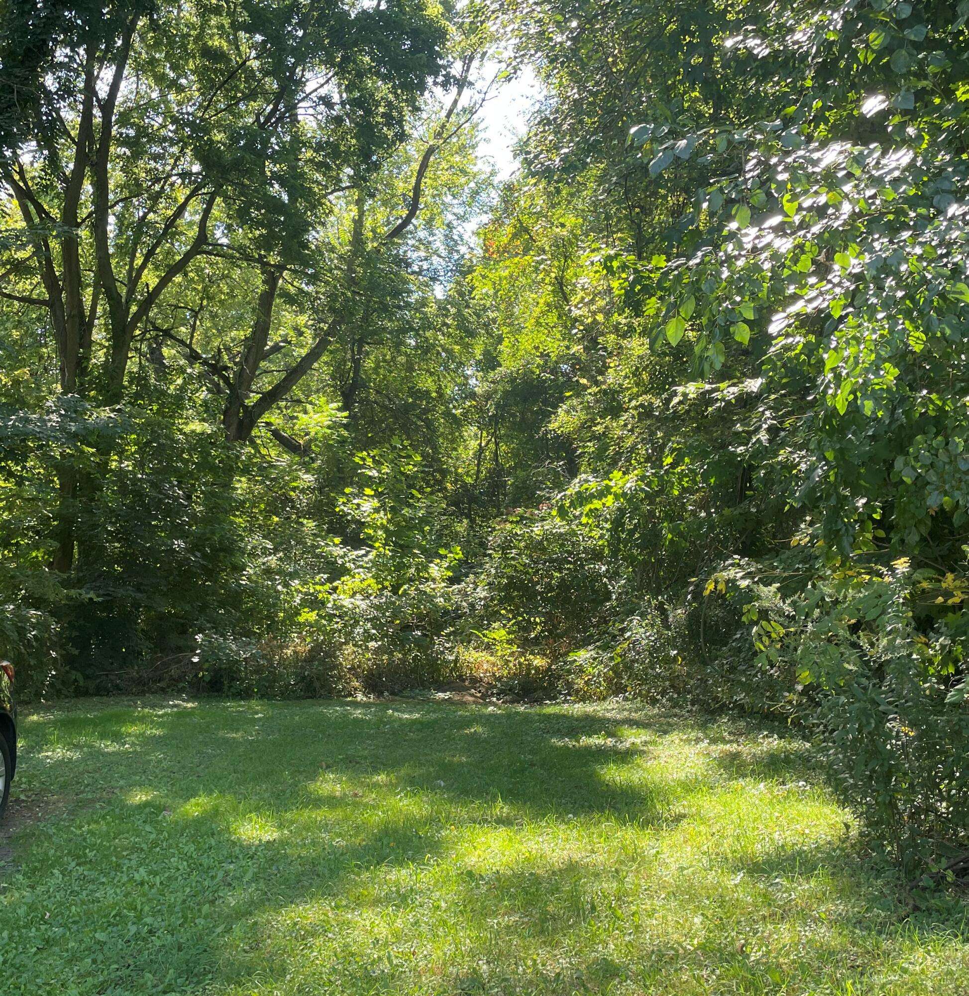 1522 Sallwasser AVE, La Porte, IN 46350