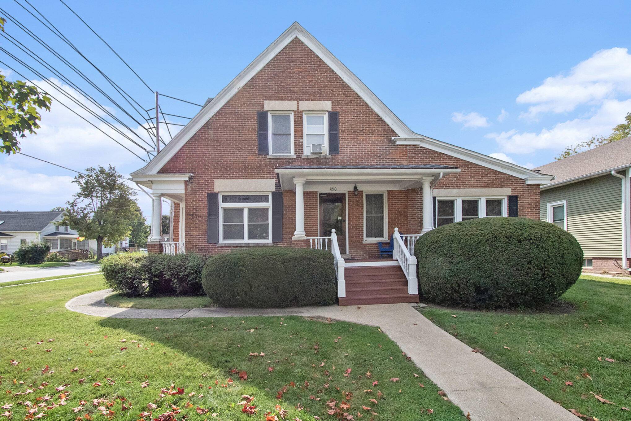 1210 Indiana AVE, La Porte, IN 46350