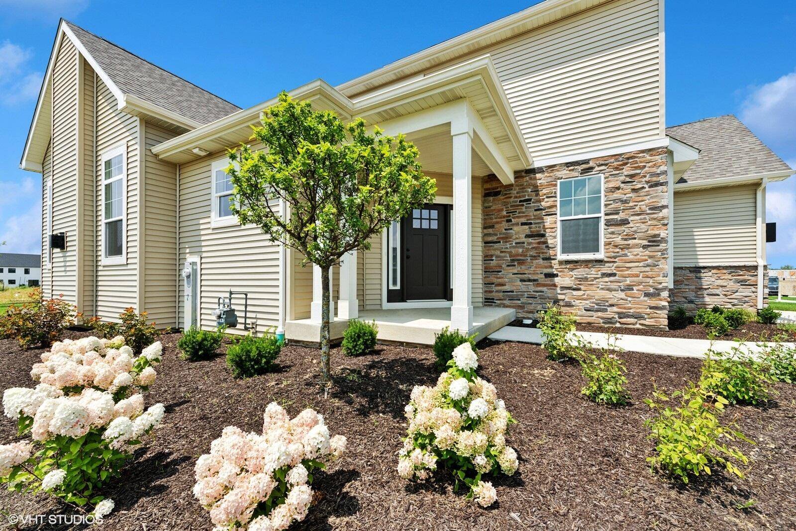 801 Idlewild Lane, Chesterton, IN 46304